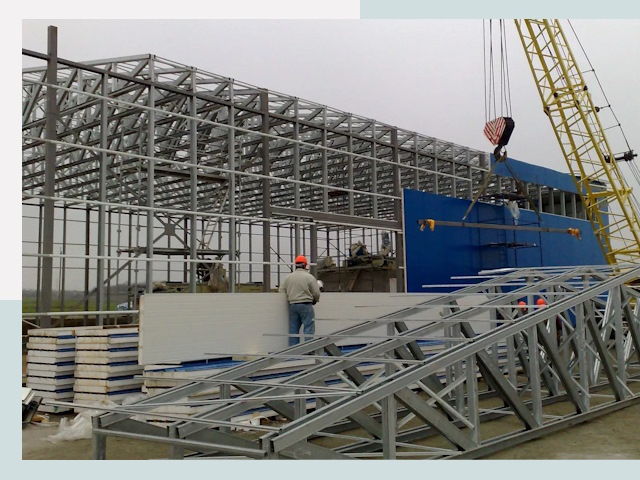 Строительство заводов в Каменке