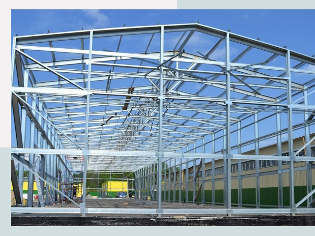 Строительство фабрик в Каменке