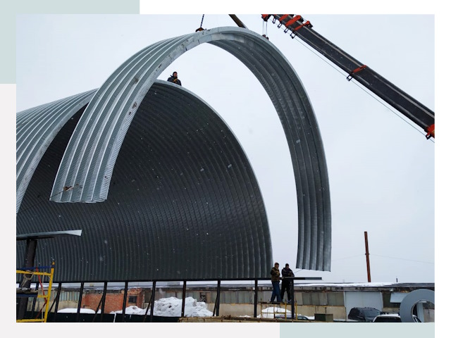 Полукруглые ангары в Каменке